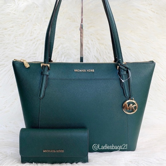 Michael Kors Handbags - NWT Michael Kors Ciara Tote & Wallet